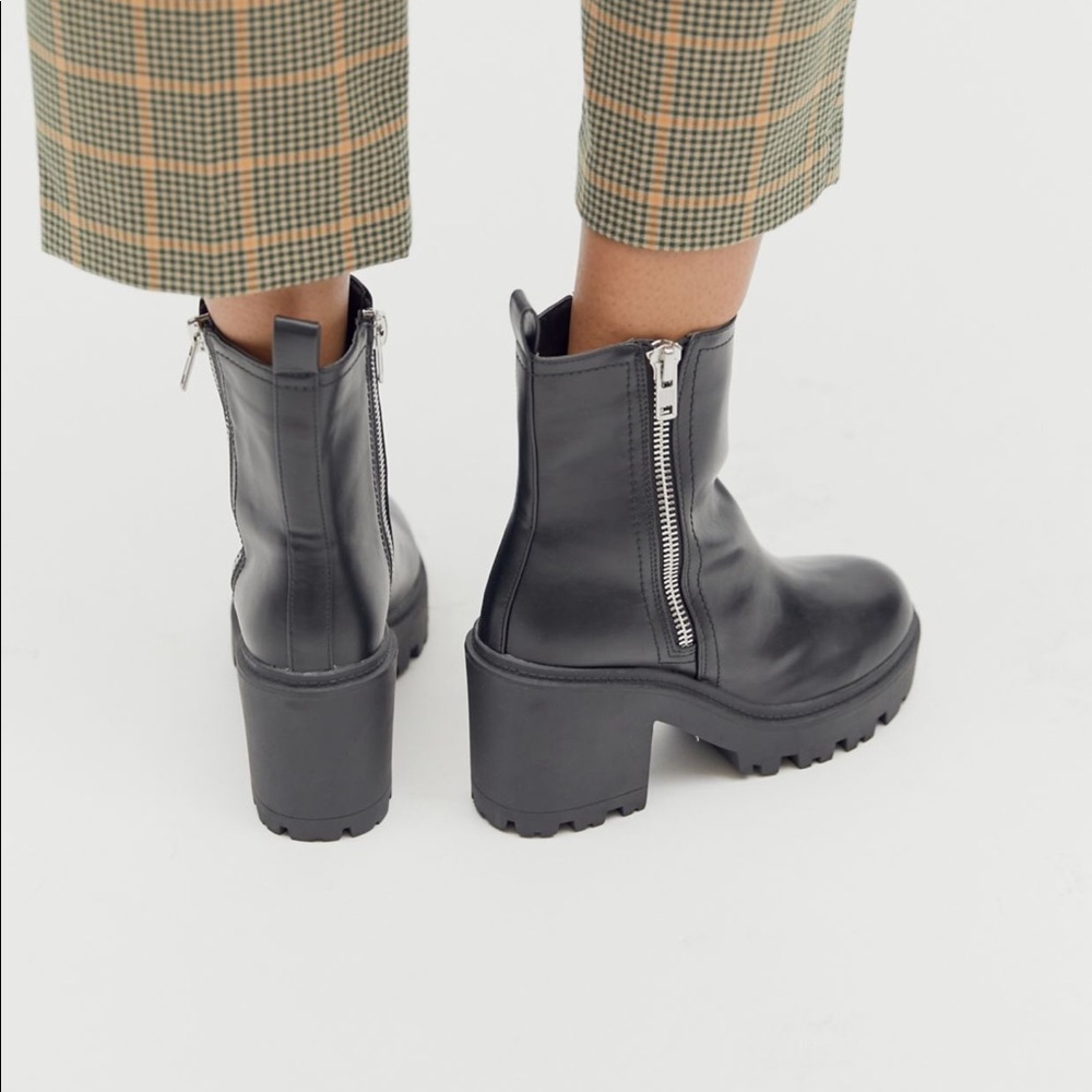 NWT Urban Outfitters Zip-Up boot black (9) - Picture 5 of 15